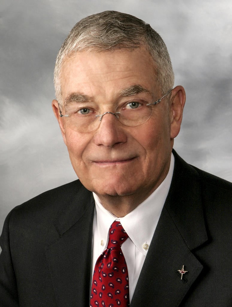 Lawrence Wyllie, former Lincoln-Way superintendent accused of mishandling district finances, dies — Schaumburg Health news