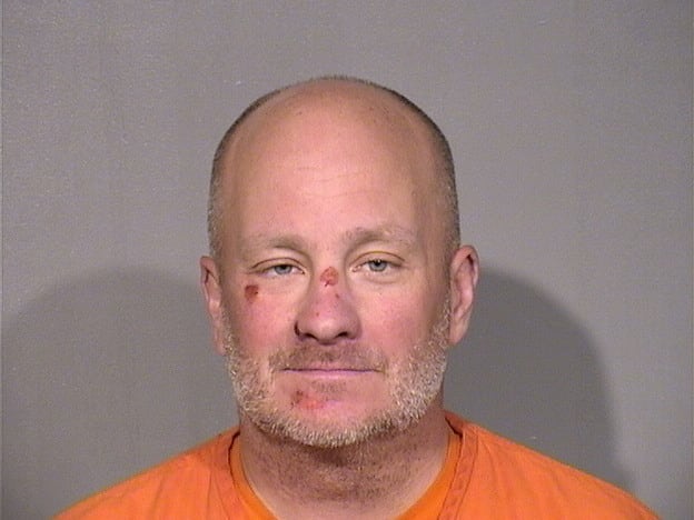 McHenry man accused of punching cop in nose while on pretrial release for alleged youth football battery — Shaw Local News Network